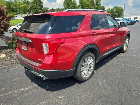 Certified 2023 Ford Explorer Limited w/ Limited Technology Package image 3