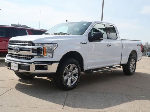 Used 2019 Ford F150 XLT w/ Equipment Group 302A Luxury image 3