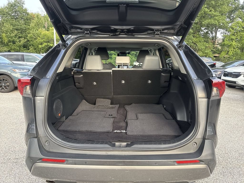 Used 2019 Toyota RAV4 Limited AWD/4WD image 21