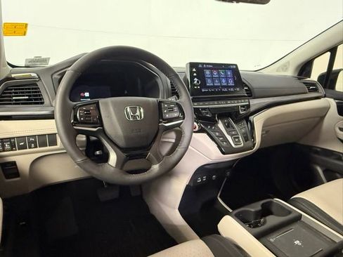 Used 2026 Honda Odyssey Elite image 41