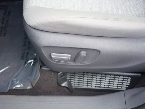 Used 2021 Toyota Sienna LE image 15