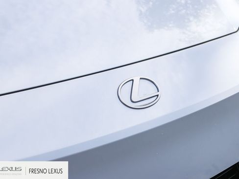 New 2026 Lexus ES 350e FWD image 11