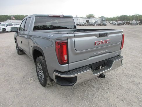 New 2026 GMC Sierra 1500 SLT w/ SLT Convenience Package AWD/4WD image 9