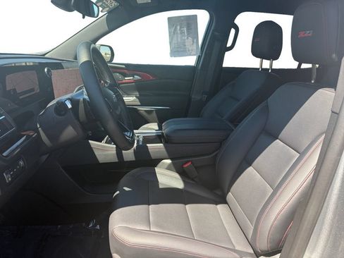 Certified 2025 Chevrolet Traverse Z71 AWD/4WD image 10