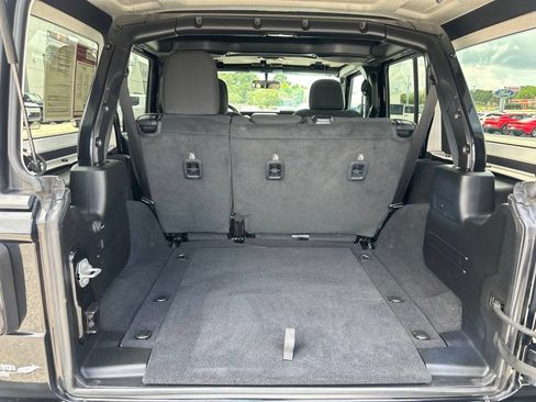 Used 2020 Jeep Wrangler Unlimited Sport S AWD/4WD image 7