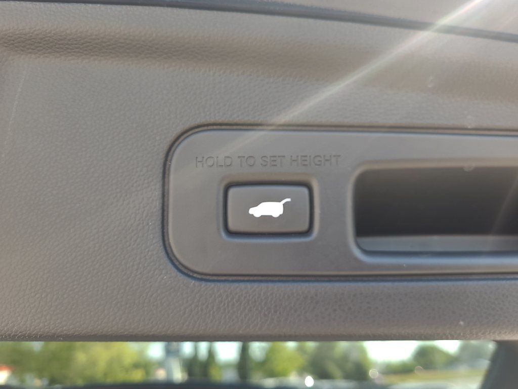 Certified 2025 Acura MDX FWD image 16