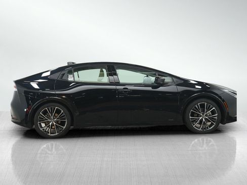 Used 2024 Toyota Prius Limited image 6