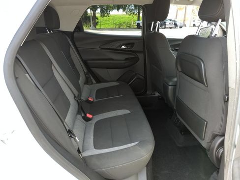Used 2023 Chevrolet TrailBlazer LT w/ Convenience Package FWD image 23