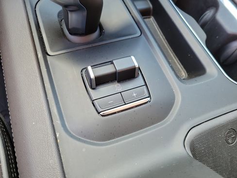 Used 2022 GMC Sierra 1500 Denali w/ Denali Reserve Package image 28