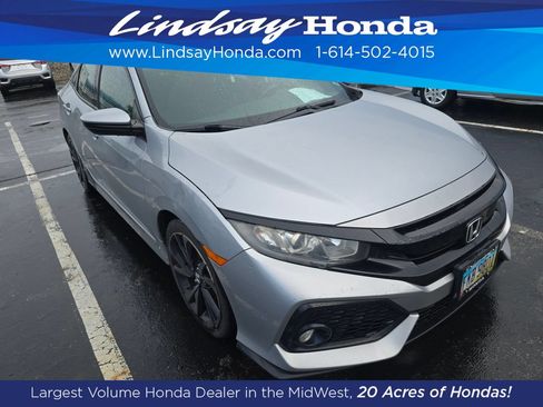 Used 2017 Honda Civic Sport image 2