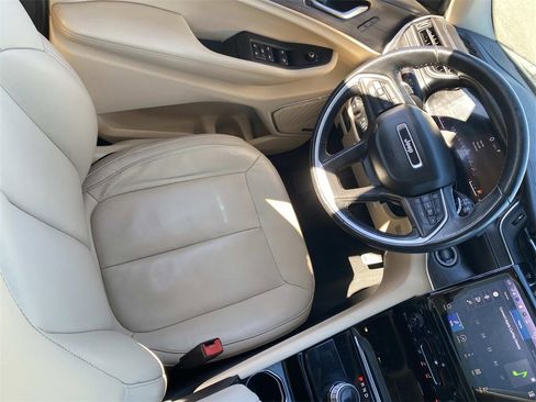 Used 2022 Jeep Grand Cherokee L Limited w/ Trailer Tow Group (B) image 32