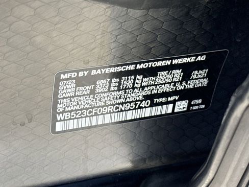 Used 2024 BMW iX xDrive50 w/ Premium Package AWD/4WD image 30