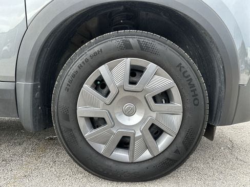 Used 2025 Nissan Kicks S AWD/4WD image 17