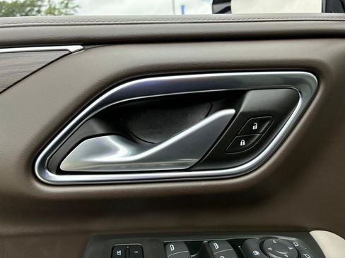 Used 2022 Chevrolet Tahoe LT AWD/4WD image 9