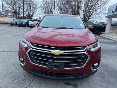 Used 2021 Chevrolet Traverse LT image 9