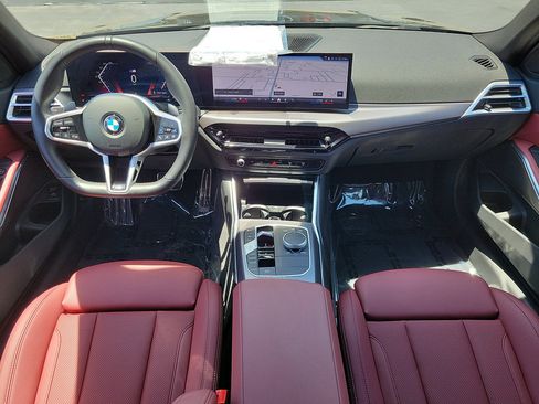 Used 2026 BMW 330i Sedan w/ M Sport Package RWD image 10