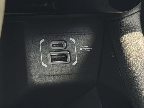 New 2026 Jeep Compass Latitude AWD/4WD image 13