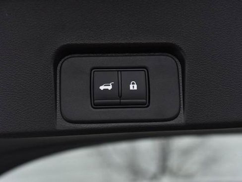 New 2026 Nissan Rogue SV image 25