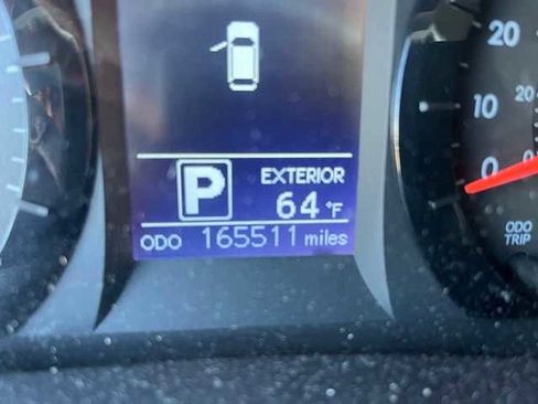 Used 2017 Toyota Sienna LE image 9
