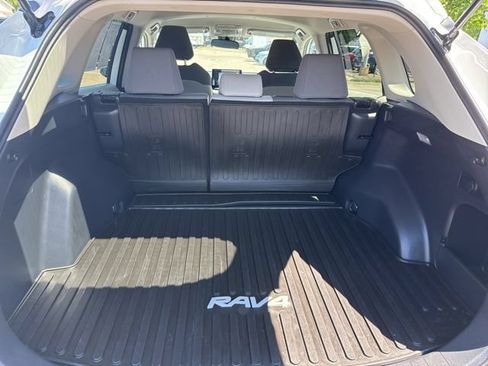 Used 2020 Toyota RAV4 XLE w/ All Weather Liner Package AWD/4WD image 11