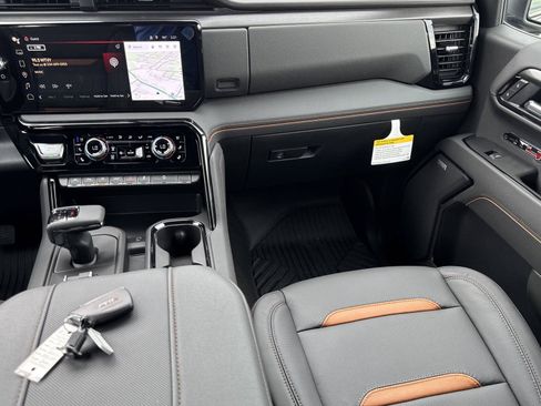 New 2026 GMC Sierra 1500 AT4 w/ AT4 Premium Package AWD/4WD image 43