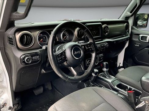 Used 2018 Jeep Wrangler Unlimited Sport S AWD/4WD image 17