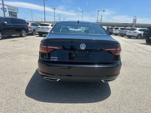 Used 2019 Volkswagen Jetta R-Line FWD image 4