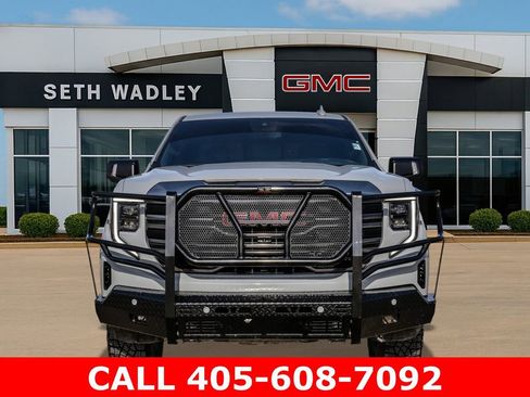 Used 2024 GMC Sierra 1500 AT4 w/ AT4 Preferred Package image 2