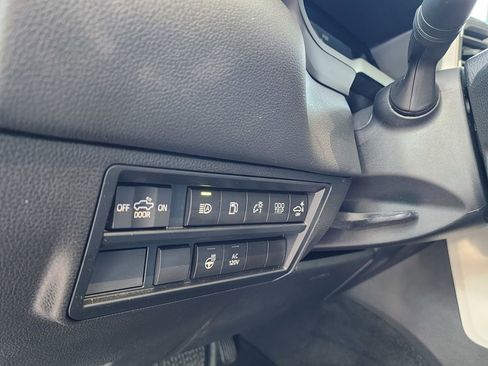 Used 2023 Toyota Tundra Limited image 18