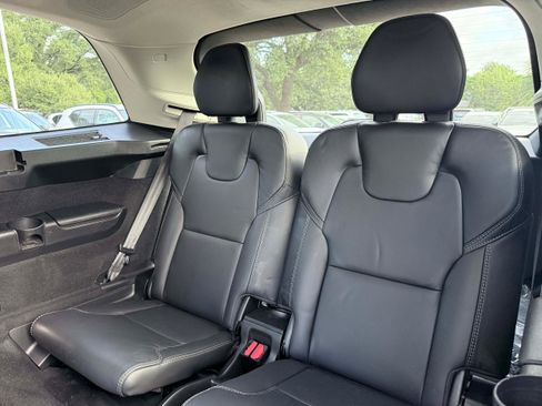 Certified 2024 Volvo XC90 T8 Ultimate w/ Lounge Package AWD/4WD image 16