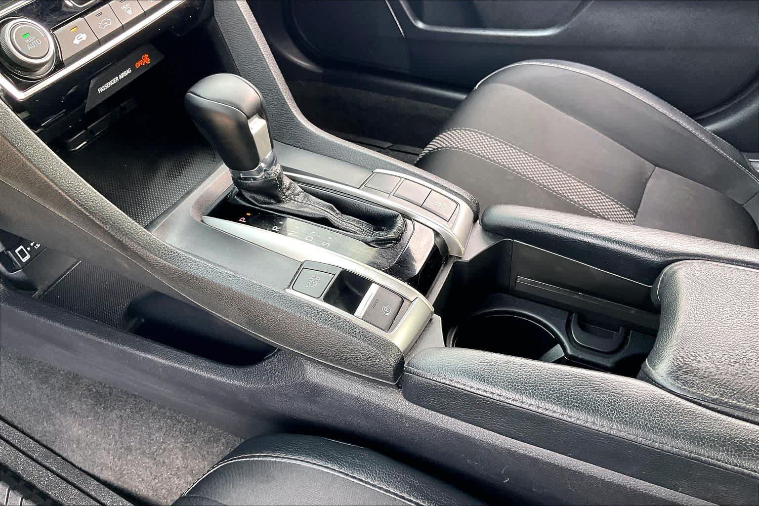 Used 2020 Honda Civic Sport image 17