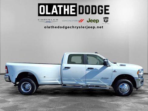 Certified 2024 RAM 3500 Big Horn AWD/4WD image 28