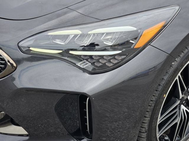 Used 2022 Kia Stinger GT1 w/ Red Interior Color Package RWD image 8