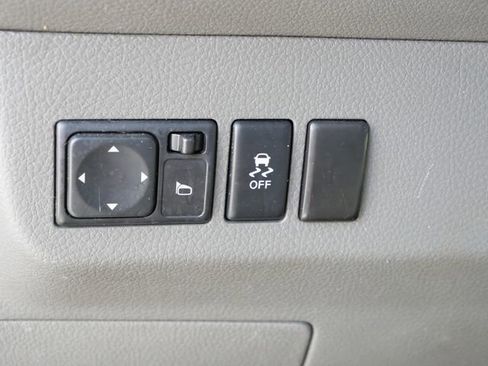 Used 2018 Nissan NV 3500 SV w/ Navigation Package RWD image 17