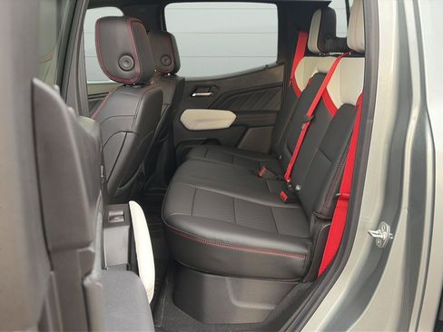 New 2025 GMC Canyon AT4 w/ AT4X AEV Edition image 32