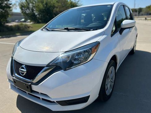 Used 2018 Nissan Versa Note SV FWD image 2