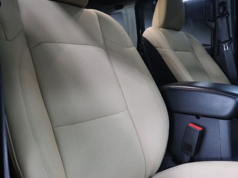 Used 2023 Jeep Wrangler Unlimited w/ Sun & Screen Package image 25