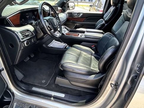 Used 2021 Lincoln Navigator L Reserve RWD image 11