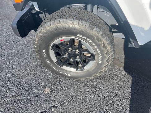 Used 2021 Jeep Wrangler Unlimited Rubicon w/ Cold Weather Group image 36