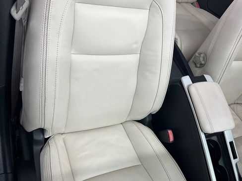 Used 2013 Volvo C70 T5 image 37