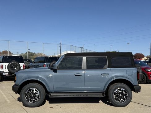 New 2025 Ford Bronco Outer Banks image 27