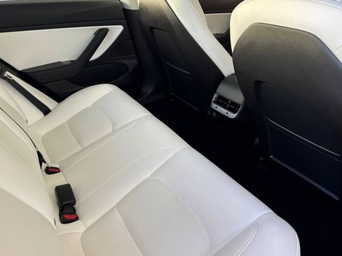 Used 2020 Tesla Model 3 Performance image 30