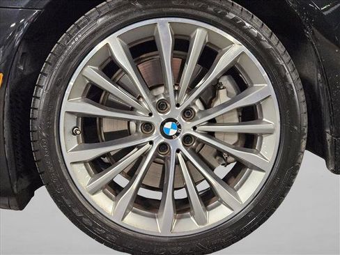 Certified 2023 BMW 530i w/ Premium Package RWD image 24