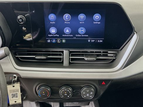 Used 2025 Chevrolet Trax LS FWD image 23