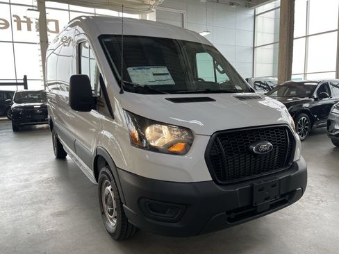 New 2024 Ford Transit 250 148 Medium Roof image 12