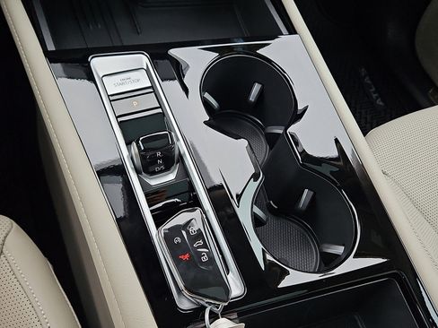 New 2026 Volkswagen Atlas SEL image 16