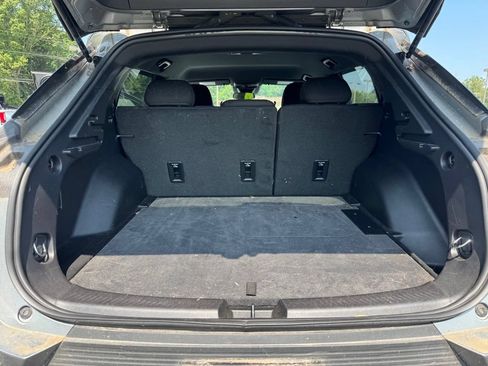 Used 2025 Chevrolet Equinox EV LT w/ Comfort Package FWD image 20