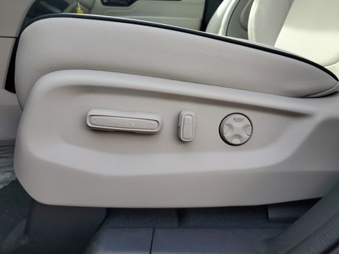 New 2026 Honda Odyssey Touring image 19