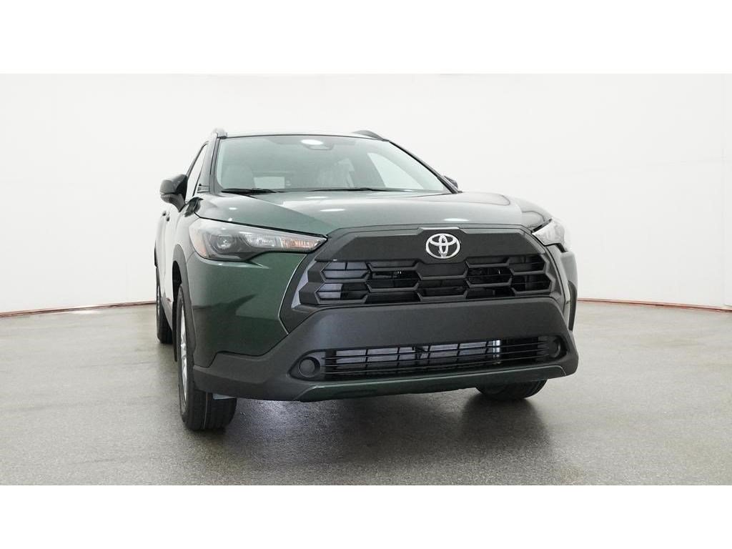 New 2026 Toyota Corolla Cross LE FWD image 31