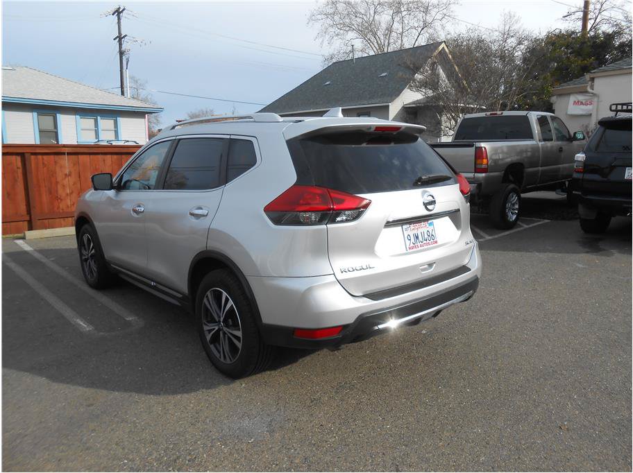 Used 2018 Nissan Rogue SL AWD/4WD image 6